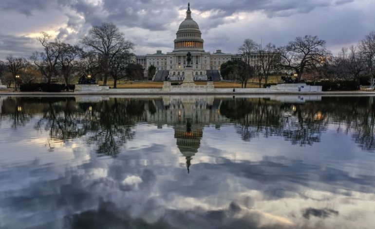 Po bëhet si loja “ngriva, shkriva”! Rihapet përsëri qeveria amerikane