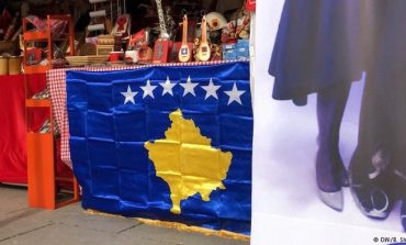 Kosova 10 vjet e pavarur: A ka shumё vend pёr tё festuar me zhurmë?