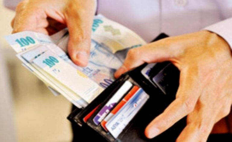 Banka e Shqipërisë, rregullore për të frenuar kredinë në euro, kur të ardhurat i ke në lekë