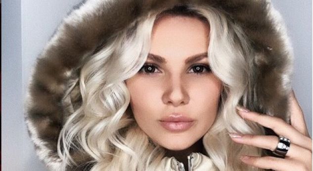 Më në fund! Njihuni me të dashurin biznesmen të Laura Nezhës (FOTO)