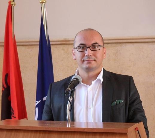 LAVDRIM LITA/ Pse Vlahutin i kërkon qeverisë të bashkëpunojë me opozitën