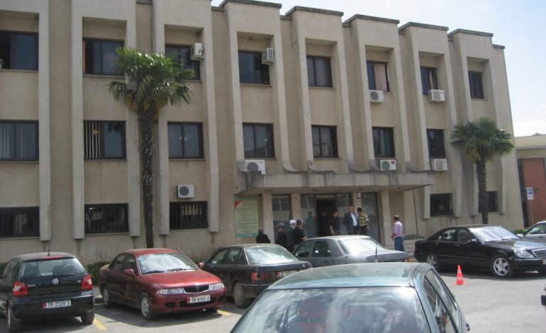 Aksioni kombëtar/ Bashkia Lezhë nuk paguan faturat e ujit, 200 milion lekë borxh