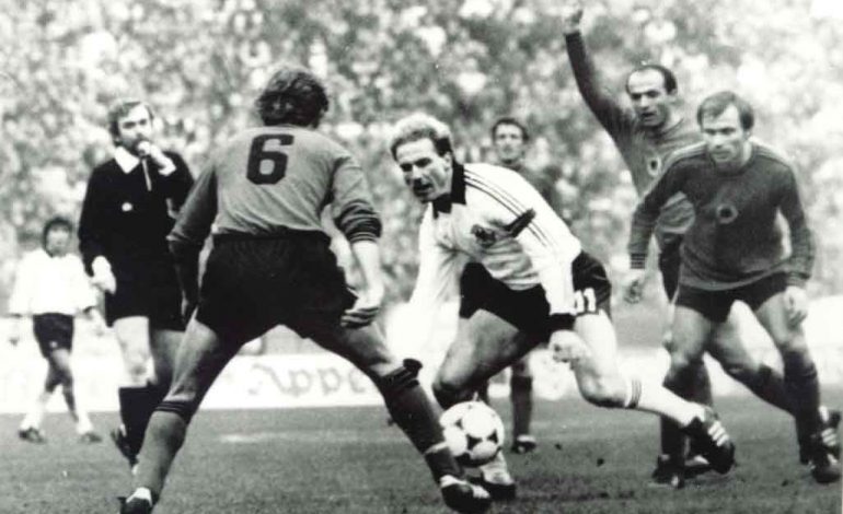 Ish-futbollisti i Kombëtares: E gëzofshi Blaterin shqiptar