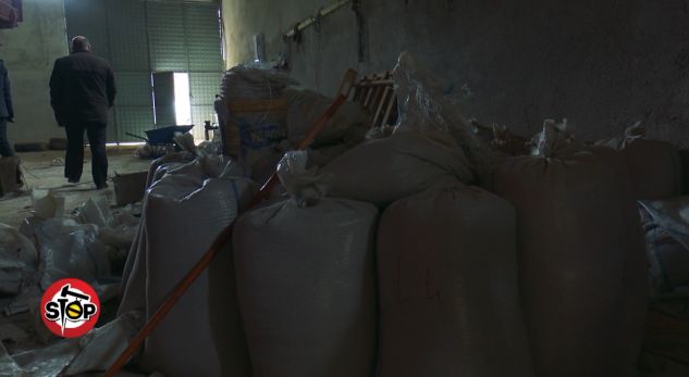 DENONCIMI/ Policët erdhën për kontroll droge, por më GRABITËN magazinën! (BISEDA)