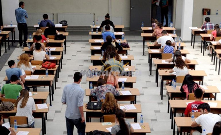 Provimet e maturës/ Ja cilat janë rregullat e reja për kandidatët (FOTO)