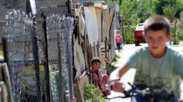Statistikat: Si po tkurren qytetet shqiptare nga varfëria
