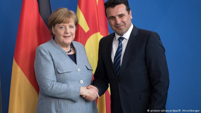 Takimi me kryeministrin maqedonas/ Merkel: Do mbështesim Ballkanin Perëndimor. Shqipëria…