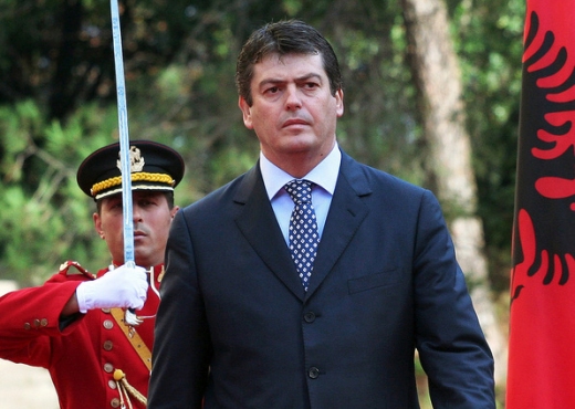 ‘Mosdhënia e shtetësisë Janullatosit’. Topi rrëfen kërkesën që i bëri ish-ministrja greke