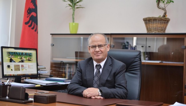 NDODH EDHE KJO/ Rektori i Universitetit të Tiranës, merr 11 RROGA në muaj (DETAJET)