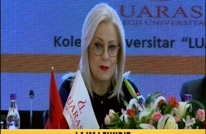 VONESAT E PAGAVE/ Reagon për herë të parë Nikolla: I kërkoj ndjesë pedagogëve, ja çfarë ndodhi
