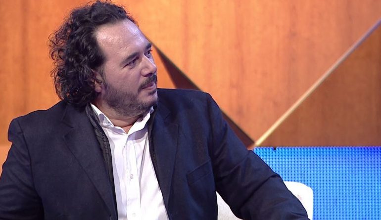 Video/ Kush ishte personazhi shqiptar i ftuar në festën e miliarderit rus