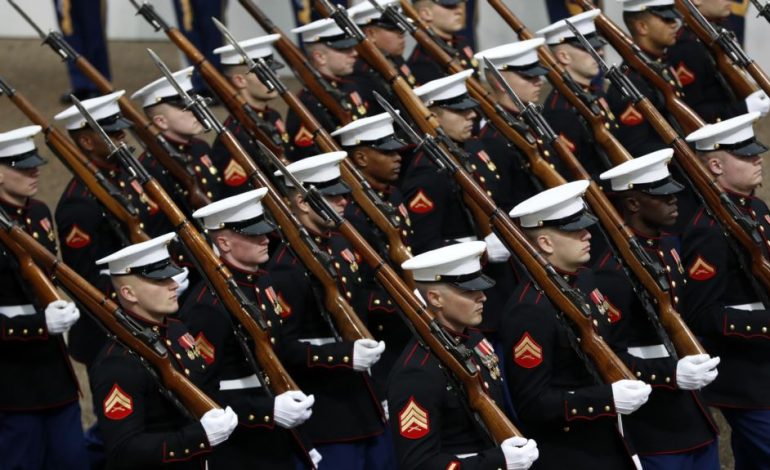 4 KORRIKU/ Donald Trump hedh idenë e mbajtjes së një parade të madhe ushtarake
