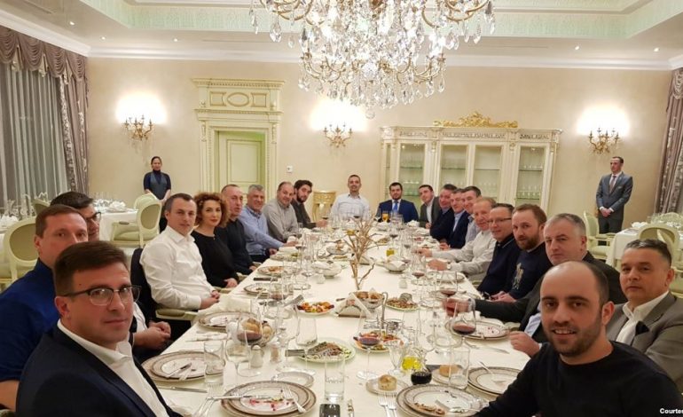 Behxhet Pacolli i mbledh të gjithë ‘KOKAT’ e Kososvës në shtëpi. Nga Thaçi deri tek Haradinaj