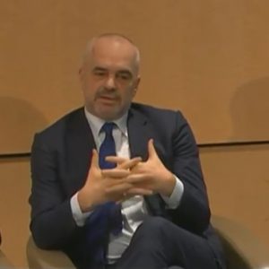 Mediat britanike: Ikim ne, vjen Shqipëria! Rama i ‘thumbon’ në Londër: Shoh investitorë të depresionuar