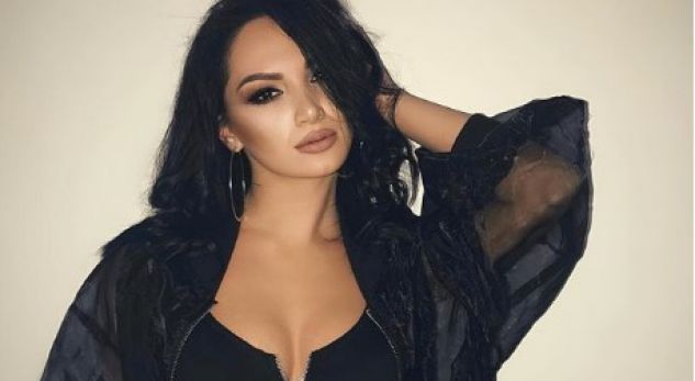Godet Samanta! Shfaqet sexy si asnjëherë më parë (FOTO)