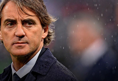 Roberto Mancini/ Manchster City mund të zotërojë Europën