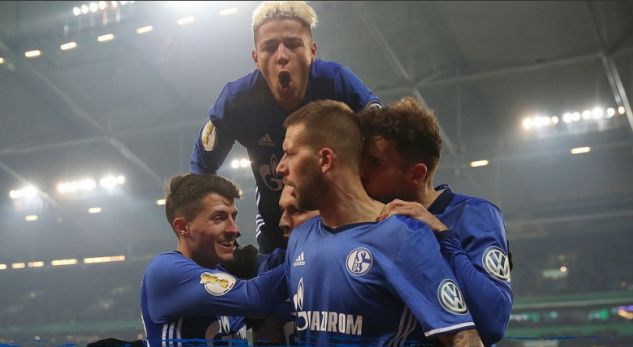 Schalke në gjysmëfinale të Kupës, eliminon Wolfsburgun e Mehmedit