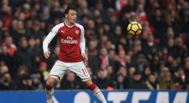 Mesut Ozil refuzoi Barçën, PSG-n dhe Man Unitedin për Arsenalin