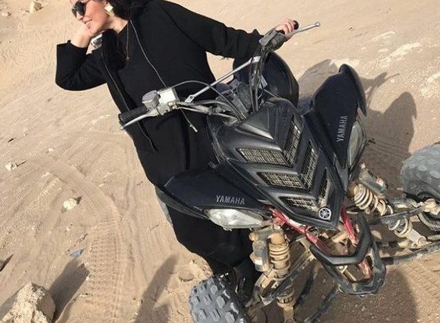 Me pushime në Sahara: Deputetja socialiste mahnit me fotot nga shkretëtira (FOTO)