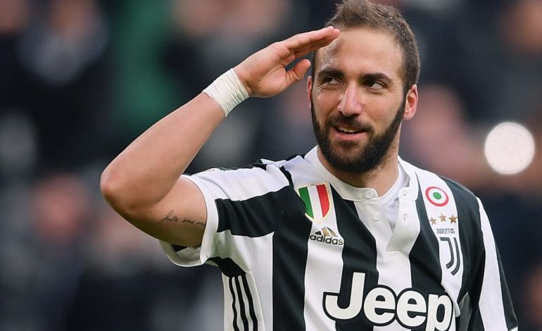 Higuain rekord, dygolëshi më i shpejtë në historinë e Champions League