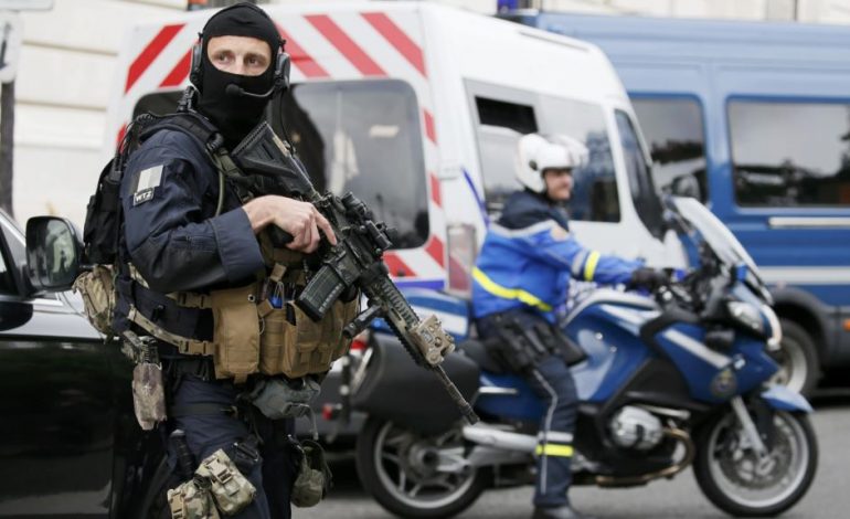 I dyshuari për sulmet terroriste në Paris fillon seancat gjyqësore në Bruksel
