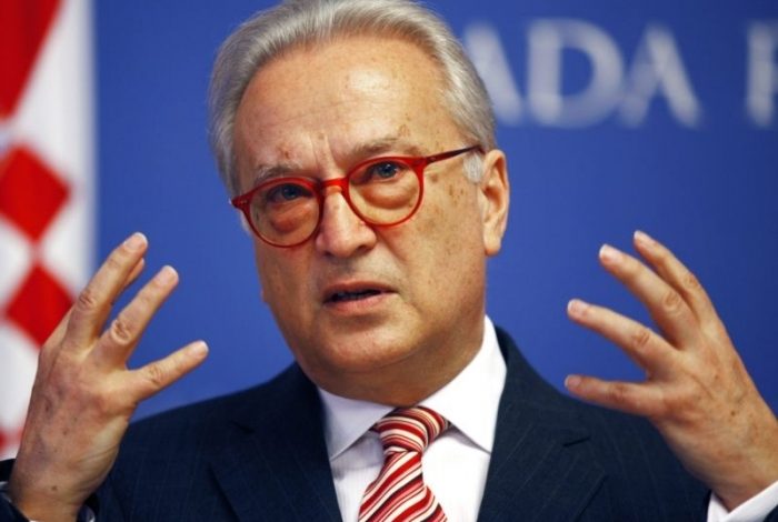 Hanes Svoboda: Pse Brukseli i jep prioritet Serbisë dhe jo Shqipërisë?