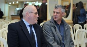 Thaçi i jep DEKORATËN/ Surroi: E refuzoj, i pandershmi nuk mund të më nderojë as mua e aq më pak Kosovën