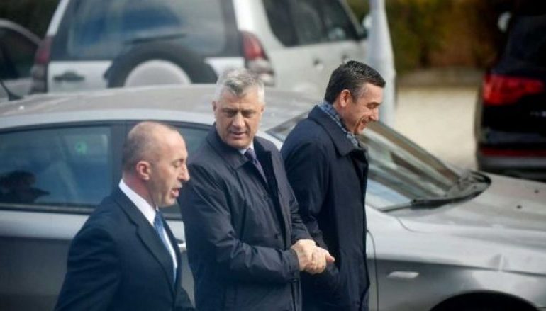 Tri liderët tërhiqen nga shfuqizimi i Gjykatës Speciale/ Presidenti Thaçi: Nuk mund të…