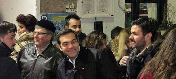 FOTO/ Shihni si e feston jetën e natës kryeministri grek