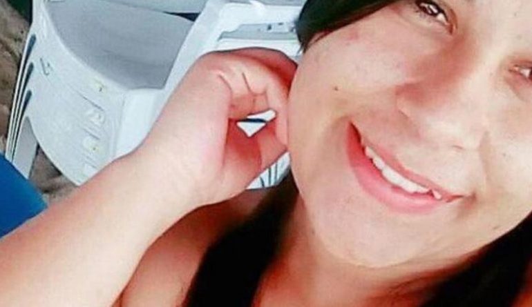 Nëna 22-vjeçare gjen vdekjen nga tharësja e flokëve