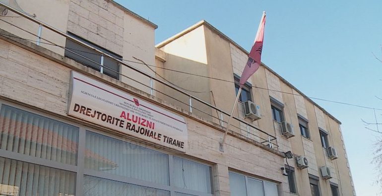 ALUIZNI publikon listën, 321 pronarët që marrin tapitë për shtesat e shtëpive