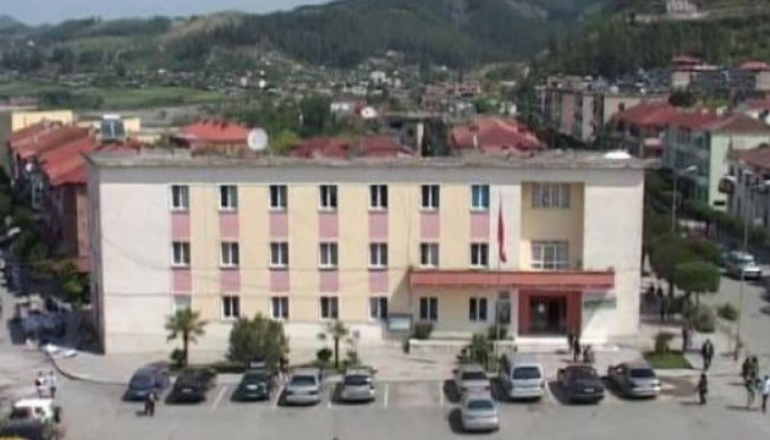 LSI drejt shkrirjes/ Edhe 6 këshilltarë të Bashkisë së Gramshit i kalojnë PS-së