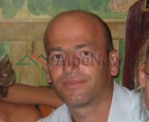 Kush është ARDIAN ÇOBO, 46 vjeçari nga Përmeti që dhunoi vajzat e ekipit të Flamurtarit
