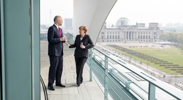 Negociatat me BE-në, lajmërohet takimi Merkel – Rama! Ja kur do të zhvillohet