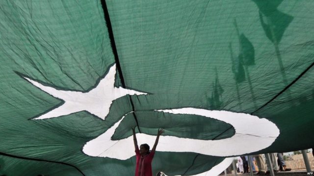 Ditë historike në Pakistan, për herë të parë një grua hindu ulet në Senat