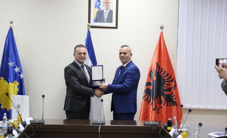 Drejtori i Policisë Ardi Veliu vizitë në Kosovë/ E para jashtë vendit (FOTO)