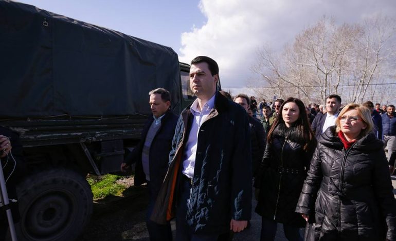 Basha në zonat e përmbytura në Shkodër: Mështes kërkesën për shpalljen e emergjencës, banorët duhet të…