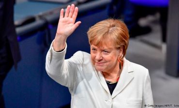 Angela Merkel zgjidhet kancelare për herë të katërt