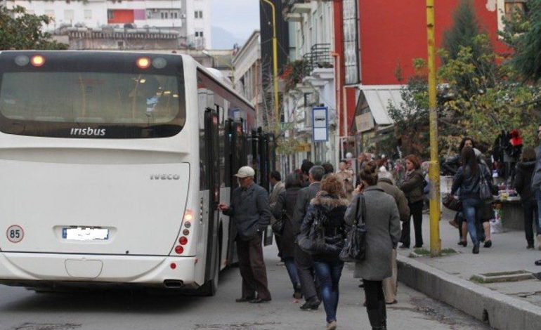 Ishte kthyer në makthin e urbaneve, kapet ‘mat’ 45 vjeçari në Tiranë. Policia i gjen…