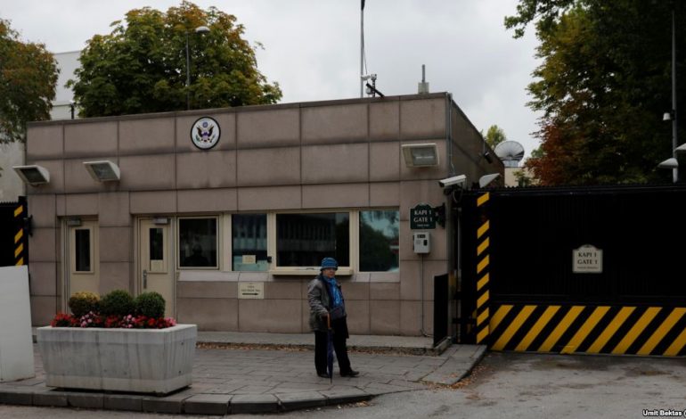 Mbyllet për publikun ambasada amerikane në Ankara, shkak bëhet…