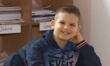 Një shqiptar 6-vjeçar anëtar i Organizatës Botërore të Gjenive. Njihuni me superinteligjentin Dionis