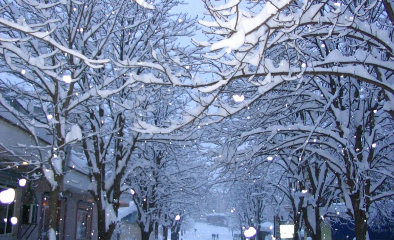 ULEN TEMPERATURAT/ Nga nesër nisin reshjet e dëborës