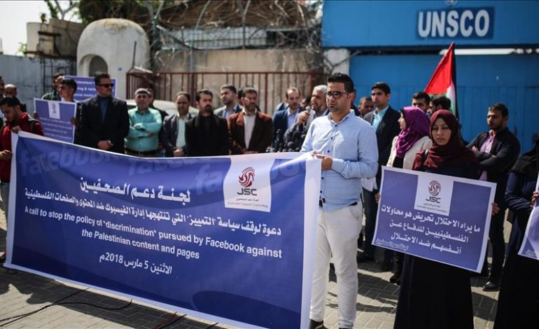 Mbyllen 300 faqe palestineze, gazetarët në Gaza protestojnë kundër Facebook-ut