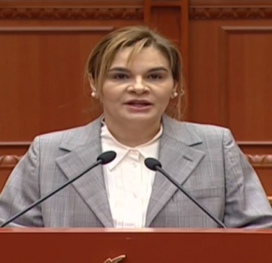 Monika Kryemadhi fjalim “prekës”: Qeveria “Rama”shurdh-memece-qorre, mendon veç për të vjedhur