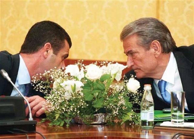 “Parti e re brenda PD”/ Si i përgjigjet Berisha deklaratave të Patozit