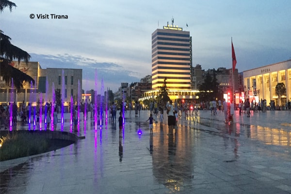 Të bekuar nga Zoti, të mallkuar nga qeveritë… e vërteta e Shqipërisë në numra!