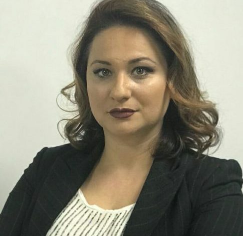 Shpërthen anëtarja e Kryesisë ndaj kreut të PD: Basha me pabesi po PRIVATIZON partinë, duhet të…