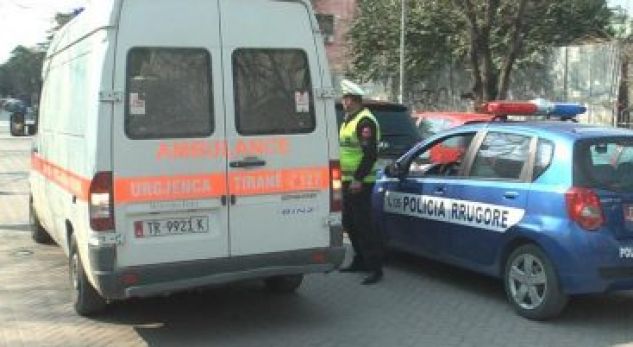 Aksidenti i rëndë në Tiranë, betonierja përplas një kalimtare/ VIDEO