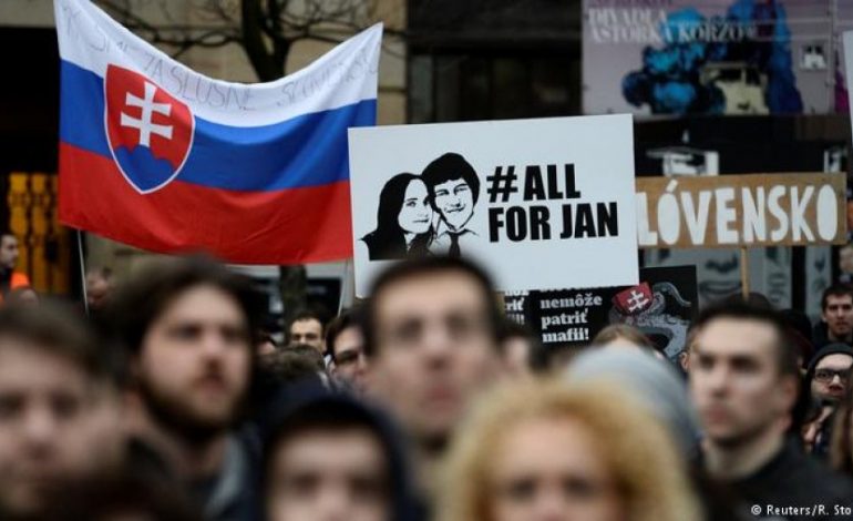 Vrasja e gazetarit në Sllovaki, frikërat për zhvendosjen e vendit si Hungaria e Polonia