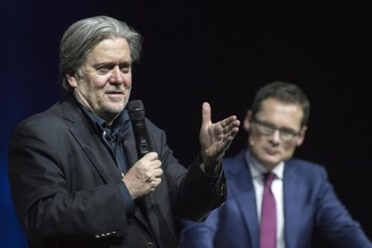 Ish-strategu i Trump qëndron pas përdorimit të të dhënave të marra nga “Facebook”-u